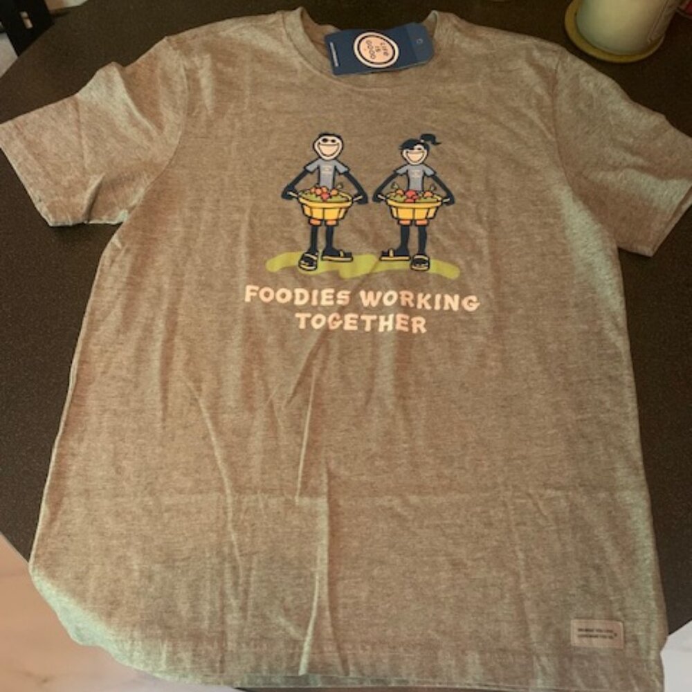 NWT - Men's Life is Good T Shirt!